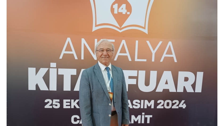 ANTALYA KİTAP FUARINDA KİTAPLARIMIZI TANITTIK